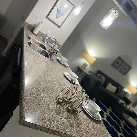 Industrial Smart Home Apartment In The Center Of Downtown ממפיס מראה חיצוני תמונה