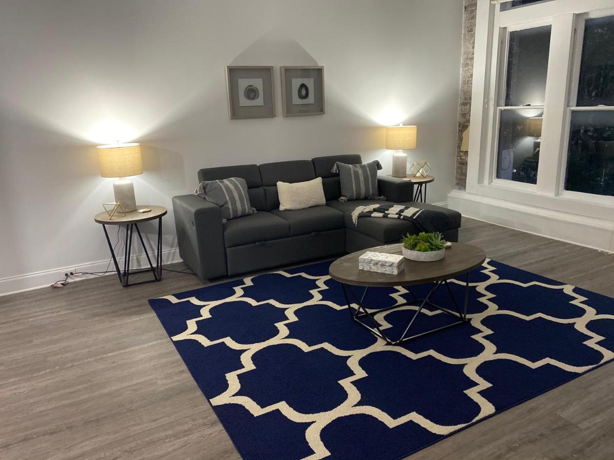 Industrial Smart Home Apartment In The Center Of Downtown ממפיס מראה חיצוני תמונה